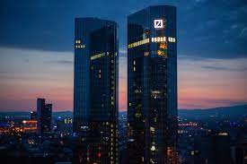 Deutsche bank research focuses on macroeconomic analysis and growth trends, economic and social policy issues, research on the financial sector and its regulation. Die Deutsche Bank 5 Wege Wie Weltmarken Jegliches Vertrauen Verspielen Und Es Besser Machen Hermann Wala