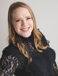 Tara Whitlock's Instagram, Twitter & Facebook