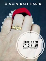 Kebiasaannya, cincin belah rotan lebih besar 1/2 atau 1 saiz dari cincin bercorak keliling halus. Siti On Twitter All Time Favs Cincin Belah Rotan Comes In Various Size Weight And Design But Still The Simple Yet Elegant Belah Rotan Https T Co Waop89rak8