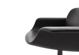 KN01 Swivel Lounge Chair | Knoll