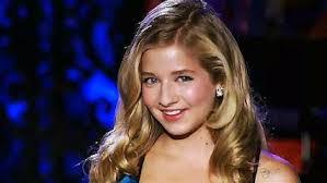 Angela Mares's Instagram, Twitter & Facebook