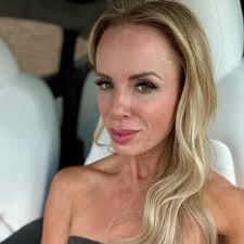 Let's celebrate another happy long lasting happy marriage. Keep besting  those odds 👏👏