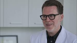 Les rides du front et de la glabelle