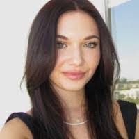 Jessica Eckstein's Instagram, Twitter & Facebook