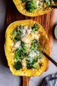 Broccoli Chicken Alfredo Stuffed Spaghetti Squash Dash Of Mandi Broccoli Chicken Recipes Spaghetti Squash Chicken Alfredo Spaghetti Squash