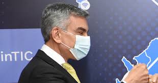 No es aceptable que la ministra licite o realice adelantos de 70.000 millones de pesos y creer que no haya tenido conocimiento de la existencia o de la veracidad de las garantías de cumplimiento acordadas por esta unión temporal donde las pólizas. Walid David Se Posesiono Como Nuevo Viceministro De Conectividad De Ministerio Tic