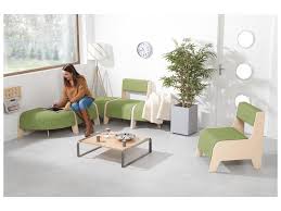 Komplettset sitzecke wohnzimmer bestehend aus eckcouch, sessel und tisch mit glasplatte. Kleine Sitzecke Natur