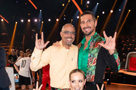 Scroll below and check more detailed information about current net worth as well as monthly/year salary, expense, income reports! Isabel Edvardsson Pictures Photos Images Zimbio