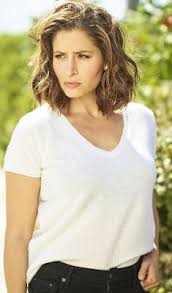 The Rookie Series Trailer Promos Clips Featurette Images And Poster Actresses Hollywood Actresses Mercedes Masohn