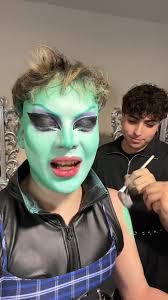 Transformación a Pitufina en Maquillaje por Javivi Misle