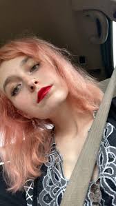 Can someone make me as a sim please? I can never seem to get the face  structure right #simscelebritysunday