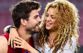 He is an actor, known for pixels (2015), miksi hän? Gimn Chempionata Mira Po Futbolu 2010 Shakira