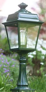 Gartenlaterne Mit Historischem Mast Place Des Vosges 1t Von Roger Pradier Laterne Garten Gartenleuchten Aussenleuchten
