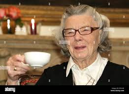 Soap operas hi-res stock photography and images