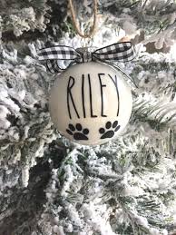 Black And White Checkered Christmas Decorations Rae Dunn Inspired Pet Name Ornaments Black White Checkered Ornaments Farmhouse Style Or Christmas Decorations Ornaments Vinyl Ornaments Christmas Decorations