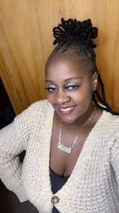 Haven't been out in a while. All I do is work work work. So I'm gonna kick  my heels up tonight 🥰🥰💕💕😘😘🎉. Where my girls at🥰🥰..Oh by the way  I'm loving my