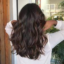 C'est aussi très important pour choisir les teintes qui seront en harmonie avec votre teint. Balayage Marron Glace La Coloration Tendance De Toute Saison