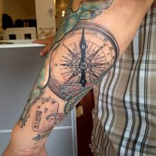 A tattoo blog where you can submit your own tattoos. Fineline Bg Single Needle Compass Justin Turkus Philadelphia Frequency Tattoo Frequency Tattoo Company