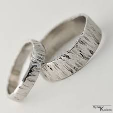 Steel Wedding Band Womens Or Mens Hammered Band Handmade Simple Bark Stainless Steel Wedding Band Band For Him For Her Wood Light Stainless Steel Wedding Bands Rings For Men Heart