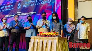 Contextual translation of jabatan tanah dan survei into english. Jabatan Tanah Dan Survei Mampu Bawa Perubahan Landskap Perkhidmatan Awam Ke Arah Revolusi Perindustrian 4 0 Utusan Borneo Online