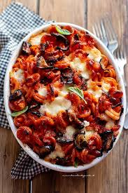 Pasta Alla Norma Al Forno Con Mozzarella Variante Golosa Ricetta Facile Tavolartegusto It Ricette Pasta Alla Norma Ricette Facili