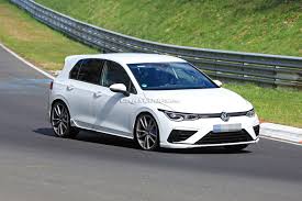 Обзор хэтчбека volkswagen golf viii с фото интерьера и экстерьера. Undisguised 2021 Vw Golf R Does Its Thing At The Nurburgring Carscoops