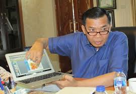 Berbahan baku utama dari kayu sengon, pabrik triplek atau plywood yang ada di kediri ini mampu menghasilkan kualitas top. Pabrik Triplek Pt Asia Forestama Diberi Waktu 3 Tahun Untuk Pindah Dari Pekanbaru Cakaplah Berpikir Berbuat Bercakap