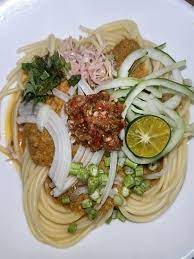 Kepakaran saya ialah membantu menyelesaikan masalah hidup orang ramai terutamanya golongan pekerja, para ibubapa. Resipi Laksa Johor Padu Makan Dengan Tangan Baru Ngam