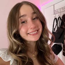 Nicolle Valle and Justin Cable's Wedding Website