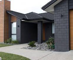 Black And Grey Brick Houses Midland Brick New Zealand Euro Grande Bricks Range Midlandbrick Brick Exterior House Painted Brick House House Cladding