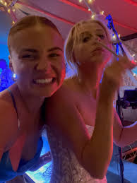 Very fun gig last night, going out as Nashville Heat! Played some Sam  Fender, some Zootons, some Skynyrd. It was a good time! @ashwallmusic &  @mike_hnaten crushed it as ever! These two