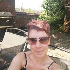 Hi, just wondering if anyone knows where I can take used duvets and  pillows? Thanks for reading 🤞🏻