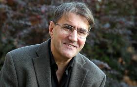 Életrajz, adatok, képek, háttérképek, vélemények. Vaskarika A Kulturacel Nyomtatas