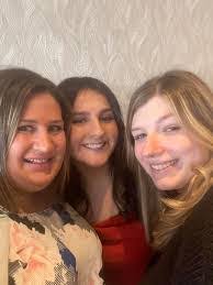 Keri Mcleod's Instagram, Twitter & Facebook