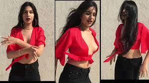 Find images of indian girl. Sexy Girl Dance Must Beautiful Indian Girl In Saree Facebook