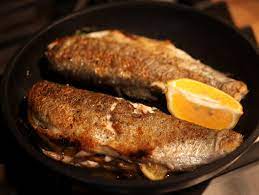 Un pranz usor de preparat si cu doar cateva ingrediente. Pastrav La Cuptor