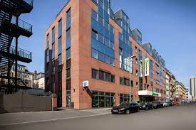 With a stay at holiday inn express frankfurt city hauptbahnhof, you'll be centrally located in frankfurt, steps from financial district and 8 minutes by foot from staedel museum. Interior Shot Of Holiday Inn Express Inn Frankfurt City Hauptbahnhof Frankfurt Am Main Elvira Azimova Photography