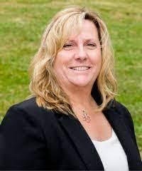 Yolanda Heller's Instagram, Twitter & Facebook