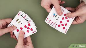 Players are initially given seven cards (hence the name). 5 Ways To Play 7 Card Stud Wikihow