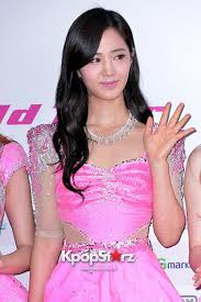 Kpop Female Idols With Little To No Boobs Celebrity Photos Videos Onehallyu