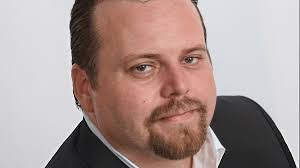 Darrel Martin's Instagram, Twitter & Facebook