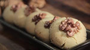 Walnut Nankhatai Walnut Surprise By Chef Anupa Sanjeev Kapoor Khazana Indian Cookies Snacks Desserts