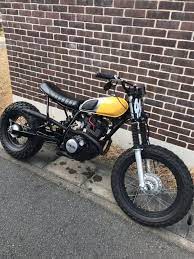 tw200フルカスタム製作後走行200km ノーマルから去年製作しました フレームループ スムージング加工テール ウインカー埋め込みエンジン 塗装キャブオーバーホールワンオフタンク純正加工ハンドル スイッチ中通し ブレーキレバーバーエンドウインカーle yamaha 250