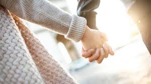 Atu bisa juga bisa menjadi sebuah pertanda yang buruk bagi kehidupan rumah tanggamu bersama sang suami yang baru. Pernahkah Kamu Bermimpi Tentang Mantan Ini 3 Arti Mimpi Bertemu Mantan Tribun Manado