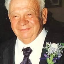 Lloyd Marquardt's Instagram, Twitter & Facebook