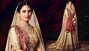 Isha Ambani Wears Diamond Dress Worth Rs 90 Crore On Her Wedding Entertainment Thenew Indian Bridal Outfits Indian Bridal Dress Bridal Lehenga Collection