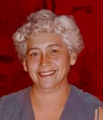 Auntie Laura Tozer reminded in a post that Grammy (Evelyn Somers nee  MacDonald) passed away 33 years ago. Hard to imagine that much time has  passed with so many memories. Grammy kept