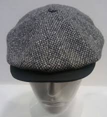 Cappelli con visiera da uomo online delle migliori marche. Berretto Uomo A Spicchi Con Visiera Cappelleria Trussardi Clusone Bg