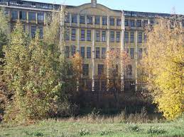 Gadā 2775 (1267 latvieši, 1254 lietuvieši un poļi, 177 krievi, 59 vācieši un 18 igauņi). Latvijas Muizas Un Pilis Un Citas Interesantas Vietas Provodniks