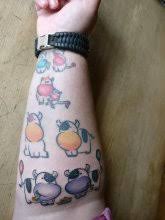 It surely relates to the reasons… Bijzondere Tattoos Op Mijn Arm Heb Ik Een Vlinder Met De As Van Mijn Vader Rtl Nieuws